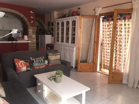 Apart Daire, 2 Yatak Odası, Havuz Manzaralı