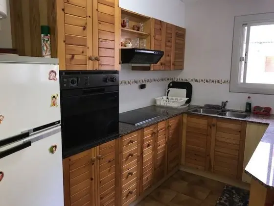 Apart Daire, 2 Yatak Odası, Balkon, Havuz Manzaralı