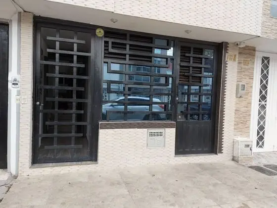 Apart Daire, 3 Yatak Odası, Buzdolabı