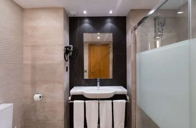 Apart Daire, 1 Yatak Odası, Kısmi Deniz Manzaralı