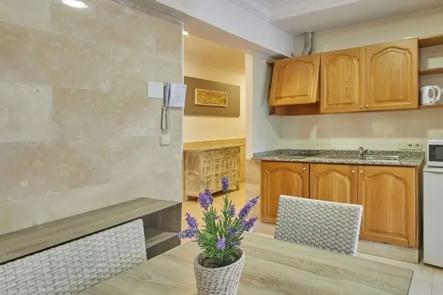 Apart Daire, 1 Yatak Odası, Balkon, Bahçe Manzaralı