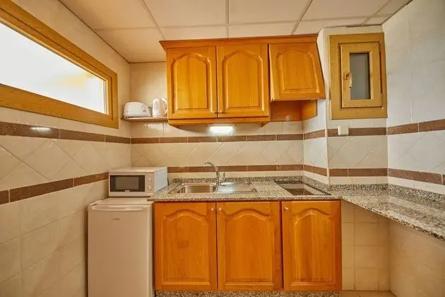 Apart Daire, 2 Yatak Odası, Balkon, Havuz Manzaralı