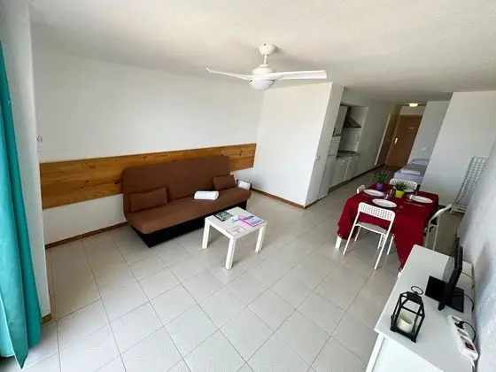Stüdyo, Kısmi Deniz Manzaralı