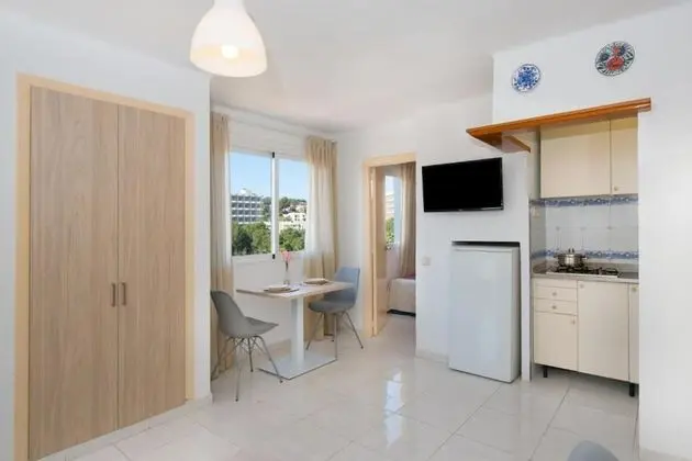 Stüdyo, Balkon