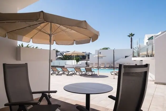 Apartment , 1 bedroom, pool view first floor