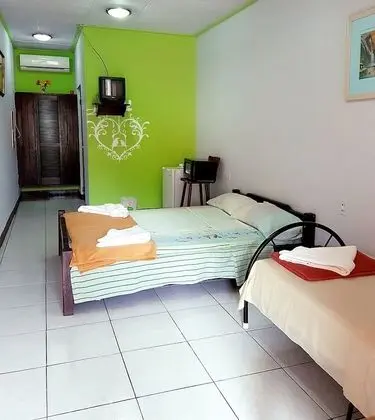 Üç Kişilik Oda