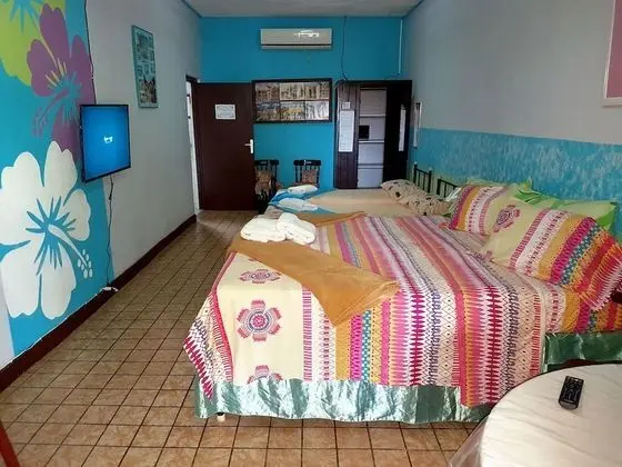 Üç Kişilik Oda