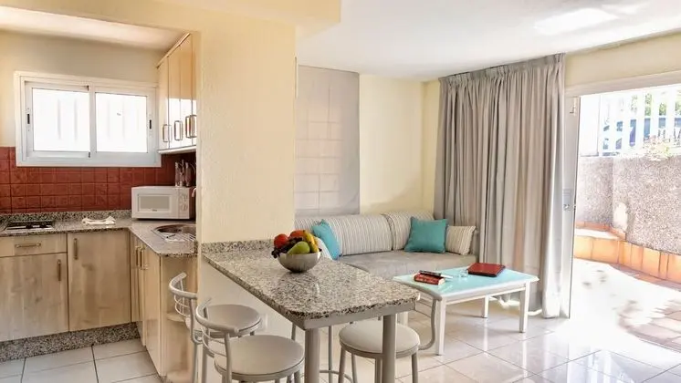 Apart Daire, Avlu Manzaralı (Cocoteros)