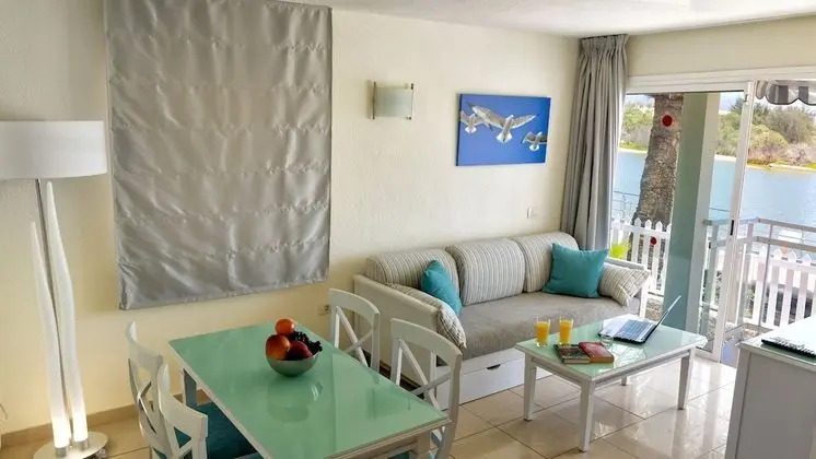 Apart Daire, Avlu Manzaralı (Cocoteros)