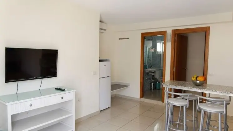 Apart Daire, Avlu Manzaralı (Cocoteros)
