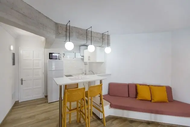 Basic Apart Daire, 1 Yatak Odası, Havuz Manzaralı