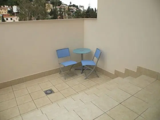 Stüdyo, Teras