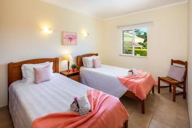 Standard Apart Daire, 2 Yatak Odası, Balkon, Zemin Kat