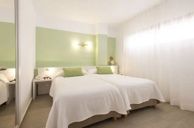 Apart Daire, 1 Yatak Odası, Balkon, Havuz Manzaralı