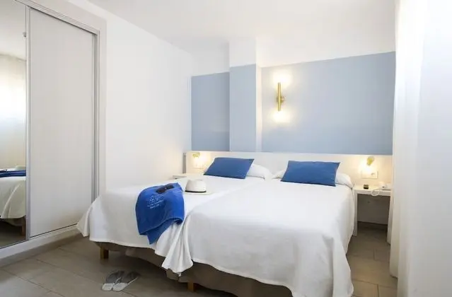 Apart Daire, 1 Yatak Odası, Balkon, Havuz Manzaralı