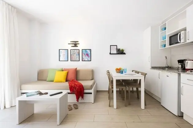 Superior Apart Daire, 1 Yatak Odası, Balkon, Havuz Manzaralı