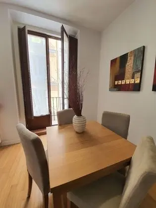 Üç Kişilik Oda