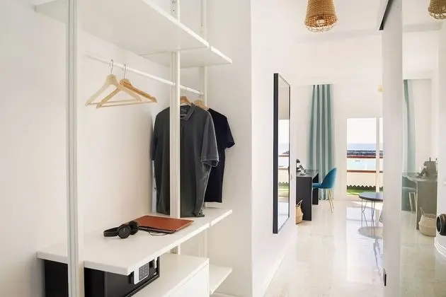Standard Apart Daire, Deniz Manzaralı