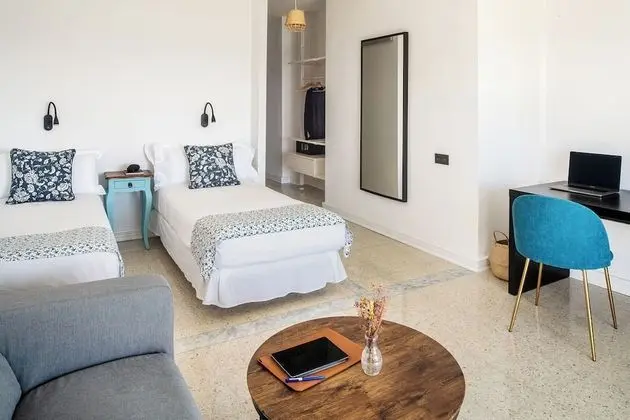 Standard Apart Daire, Deniz Manzaralı