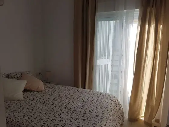 Apart Daire, 1 Çift Kişilik Yatak ve Çekyat, Sigara İçilmez