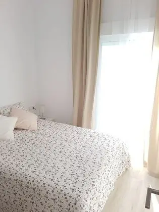 Apart Daire, 1 Çift Kişilik Yatak ve Çekyat, Sigara İçilmez