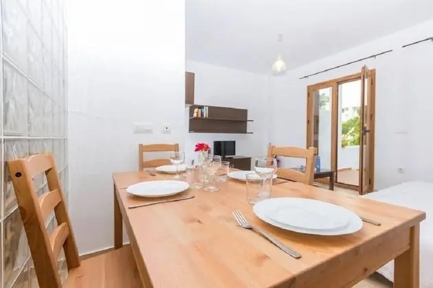 Apart Daire, 2 Yatak Odası, Zemin Kat