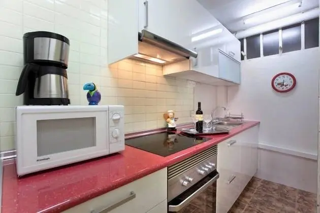 Family Apart Daire, 3 Yatak Odası, Teras, Havuz Manzaralı