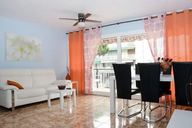 Family Apart Daire, 3 Yatak Odası, Teras, Havuz Manzaralı