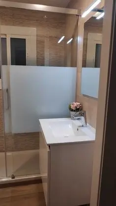 Family Apart Daire, 3 Yatak Odası, Teras, Havuz Manzaralı