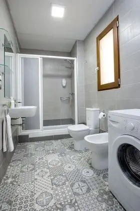 Apart Daire, 2 Yatak Odası, Balkon (1)