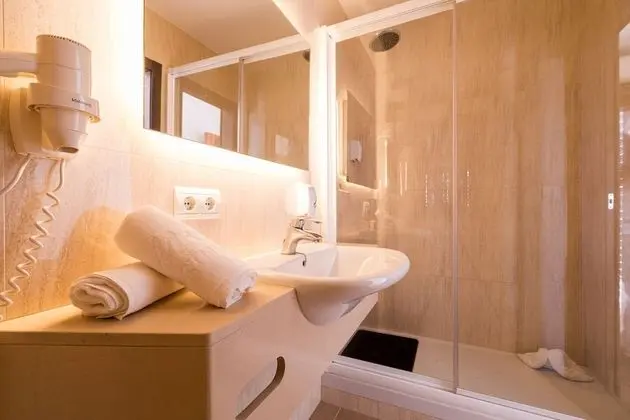 Apart Daire, 2 Yatak Odası, Balkon