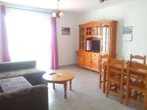 Apart Daire, 2 Yatak Odası (Manbea 8)