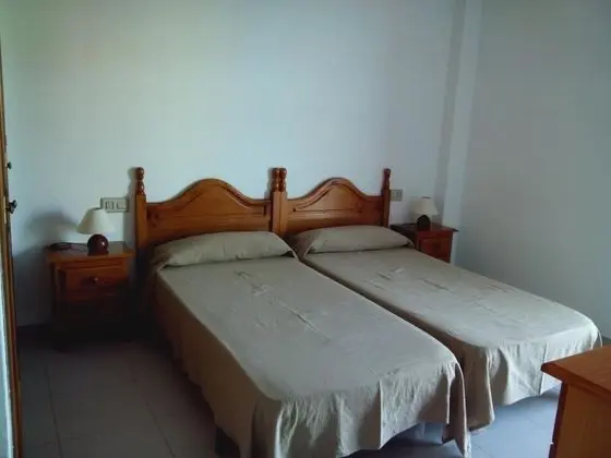 Apartamento estándar, 2 habitaciones, terraza, vistas parciales al mar