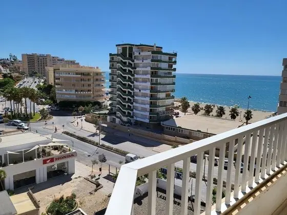 Apartamento estándar, 2 habitaciones, terraza, vistas parciales al mar