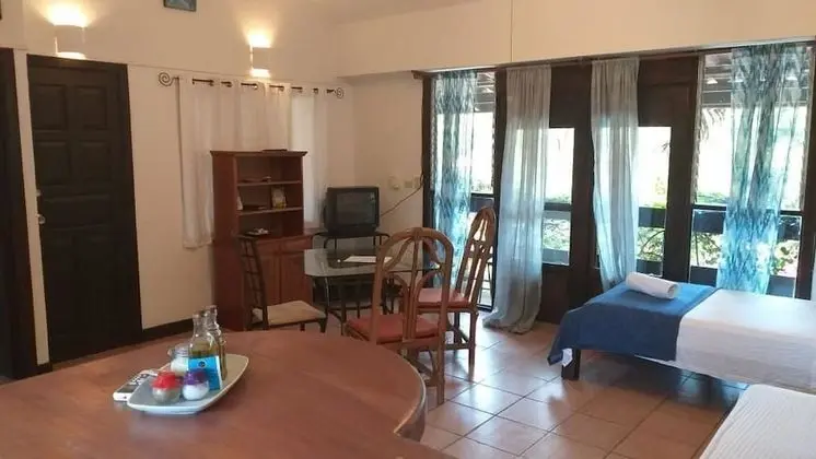 Superior Apart Daire, 1 Yatak Odası, Balkon, Havuz Kenarı (3-7)