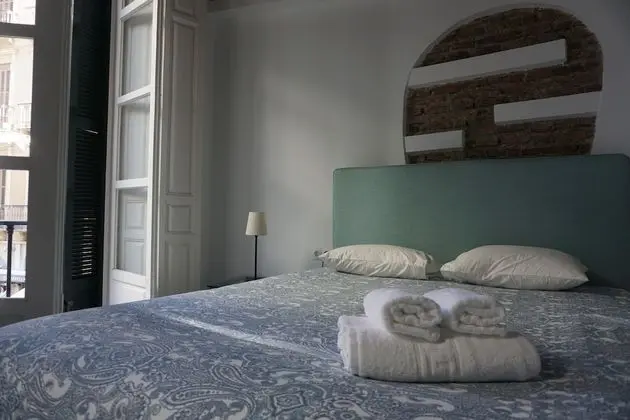 Basic Apart Daire, 1 Büyük (Queen) Boy Yatak ve Çekyat, Mutfak, Şehir Manzaralı