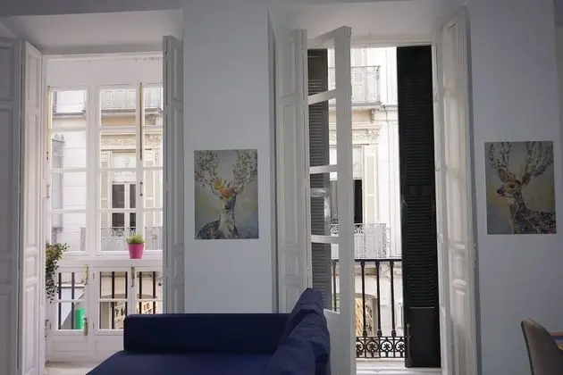 Basic Apart Daire, 1 Büyük (Queen) Boy Yatak ve Çekyat, Mutfak, Şehir Manzaralı