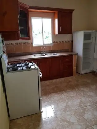 Economy Apart Daire, Dağ Manzaralı
