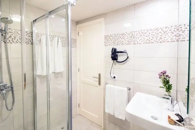 Superior Apart Daire (2 Adults and 1 Child)