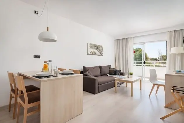 Standard Apart Daire, Balkon, Bahçe Manzaralı