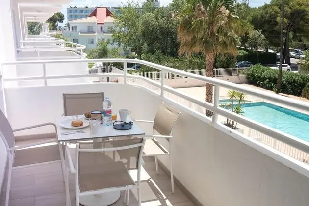 Standard Apart Daire, Balkon, Bahçe Manzaralı
