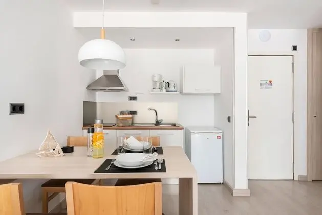 Superior Apart Daire, Teras, Havuz Manzaralı
