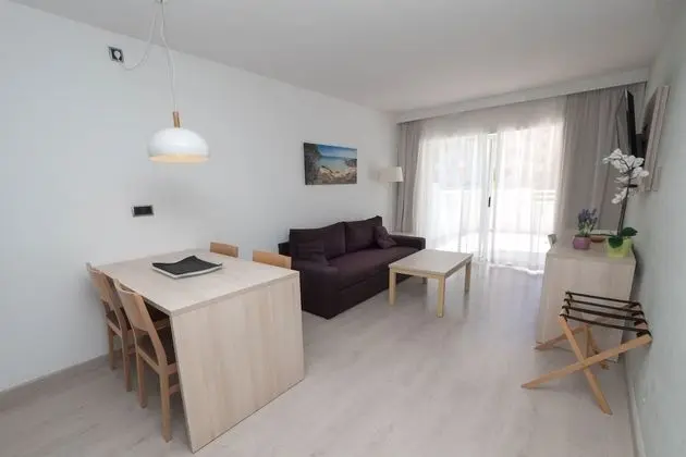 Superior Apart Daire, Teras, Havuz Manzaralı