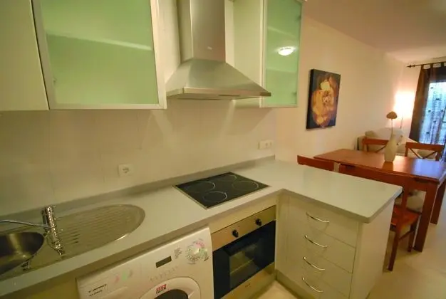 Apart Daire, 2 Yatak Odası, Balkon