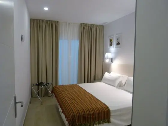 Apart Daire, 1 Çift Kişilik Yatak