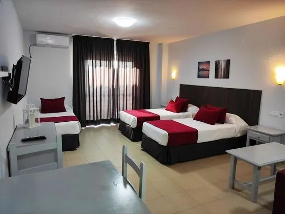 Stüdyo, 3 Tek Kişilik Yatak