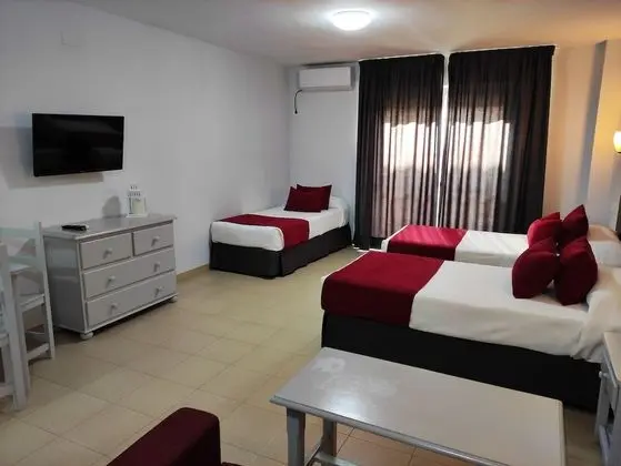 Stüdyo, 3 Tek Kişilik Yatak