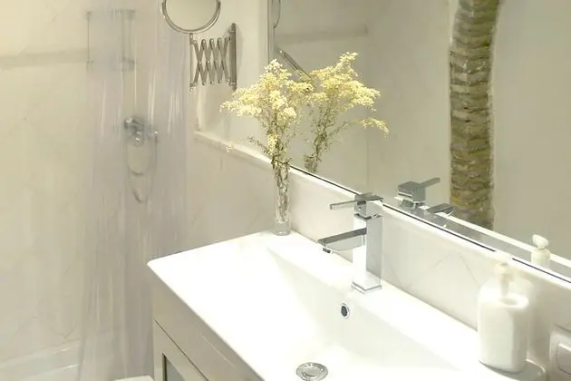 Deluxe Stüdyo, Zemin Kat