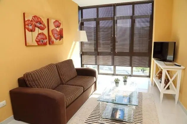 Apart Daire, 1 Yatak Odası (Sol)