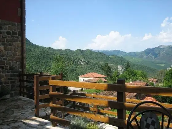 Apart Daire, 2 Yatak Odası, Teras, Dağ Manzaralı (El Sucu)